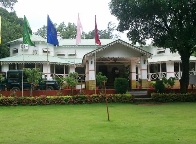 MPT Champak Bungalow, Pachmarhi 5